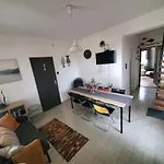 Duna House Duna Haz Tass