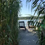 Holiday home Duna House Duna Haz Tass