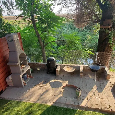 Ferienhaus Duna House Duna Haz Tass