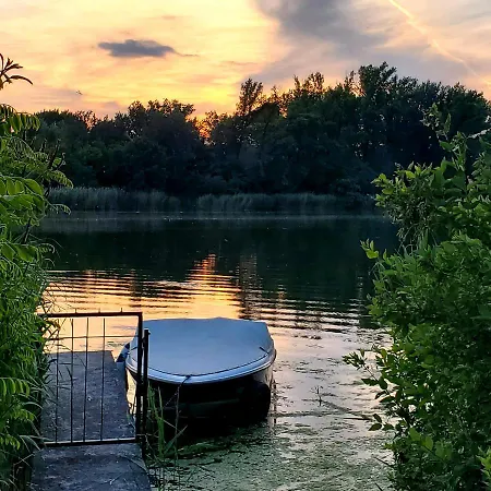 Duna House Duna Haz Ferienhaus Tass