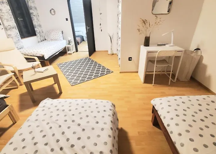 Duna House Duna Haz Tass