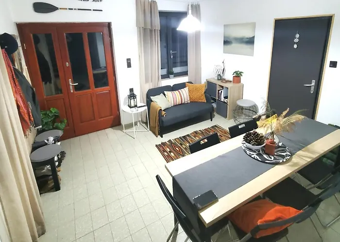 Duna House Duna Haz *